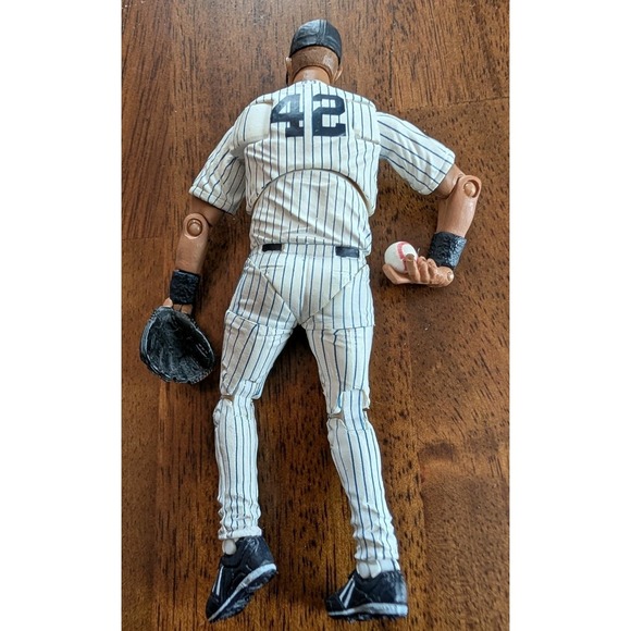 McFarlane MLB Playmakers NY Yankees #42 Mariano Rivera Action Figure Baseball 4" - Picture 3 of 5